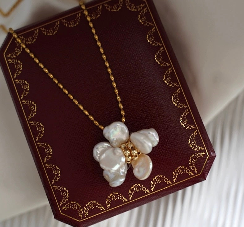 Gold Plated Necklace, Titanium Steel Fashion Gold Necklaces with Flower-shaped Pearls